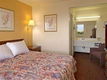 Garden Inn And Suites Silsbee Kültér fotó